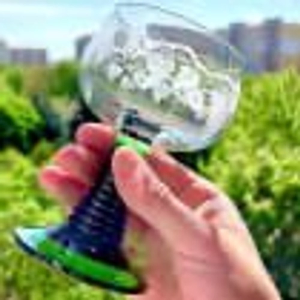 Arcoroc France Roemer Wine Glasses Set of 2 Green Beehive Stem Etched Grapes - Picture 2 of 6